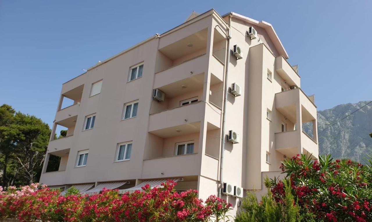 Sara Apartments Makarská Exteriér fotografie