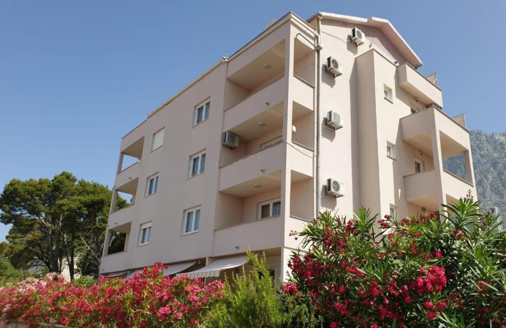 Sara Apartments Makarská Exteriér fotografie